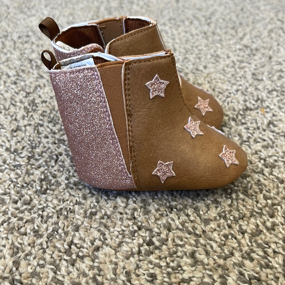 Pink sparkly cowgirl boots